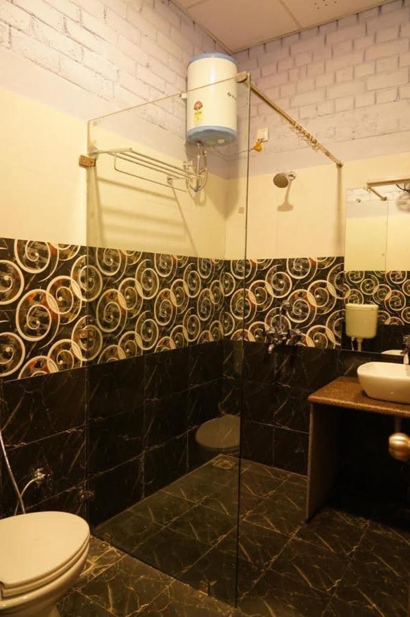 Brick Field Otel Varanasi Dış mekan fotoğraf
